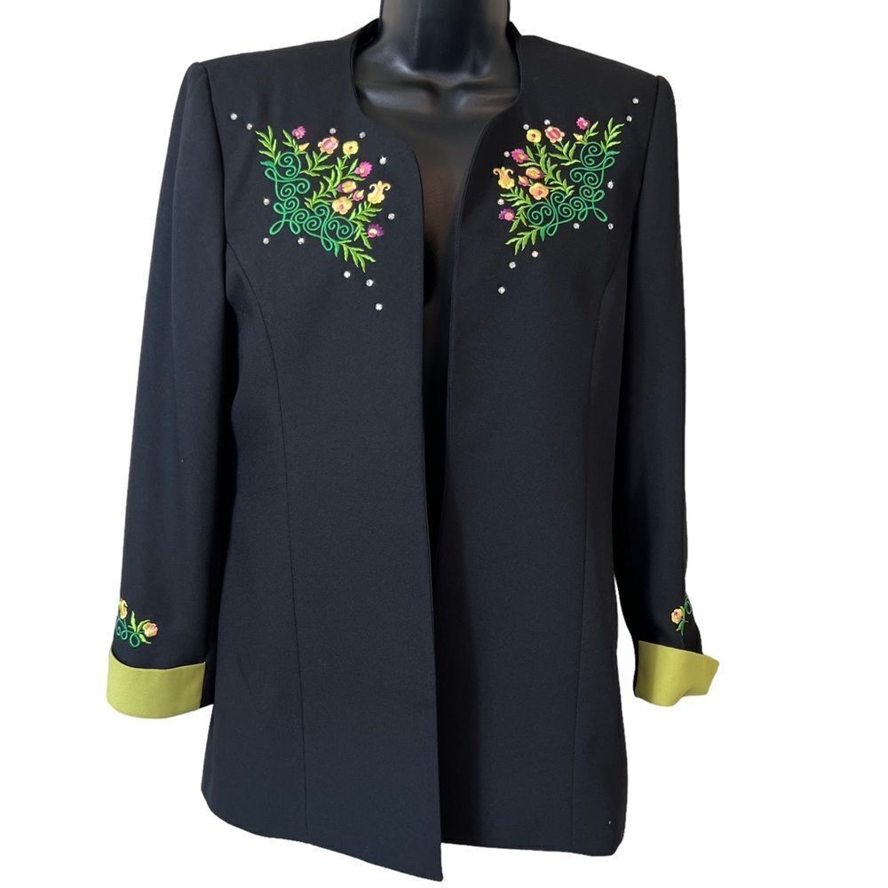 Vintage 90’s Y2K Criscione Black Floral Embroidered Blazer Jacket